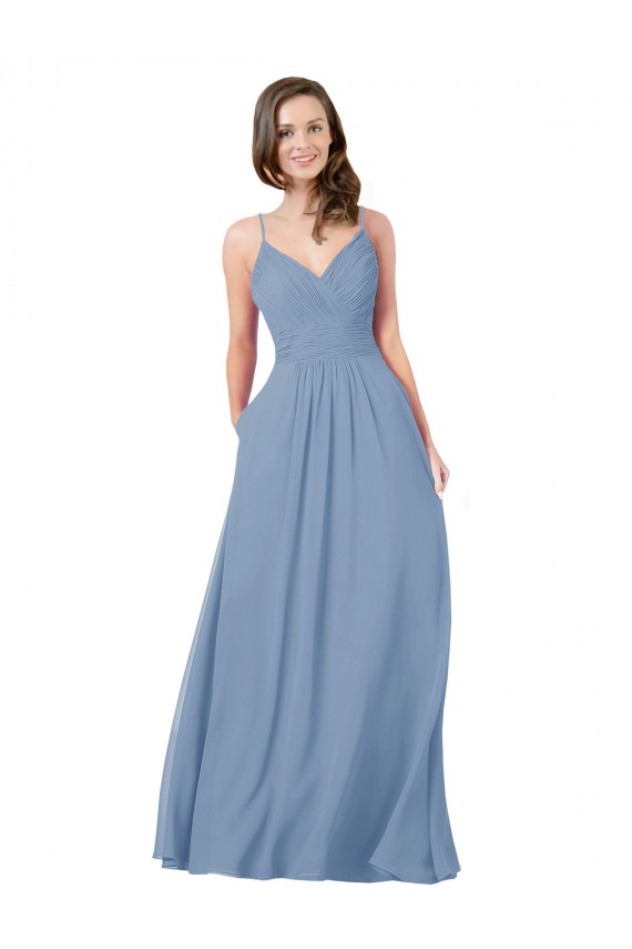 Compra Azul polvoriento línea A Cuello en V Gasa Largo Vestidos de dama de honor
