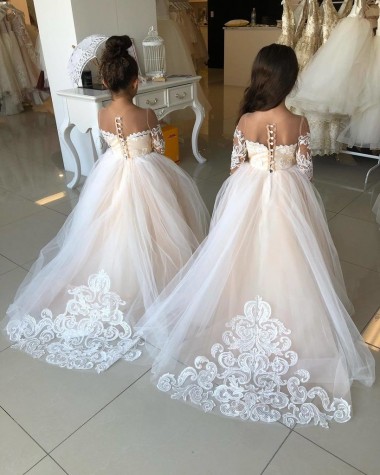 Compra Marfil Cuello de Corazón Cola capilla Tul Encaje Largo vestidos de niña de las flores